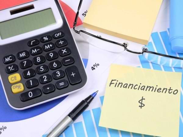 ¿Cuáles son las diferentes fuentes de financiamiento empresarial? 💲 ¿Cuáles son las ventajas y desventajas de cada una? 4 Herramientas de financiamiento empresarial